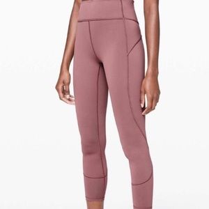 Lululemon In Movement Tight 25” (Size 8) NWT